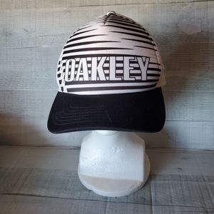 Oakley Classic Snap Zebra Hat